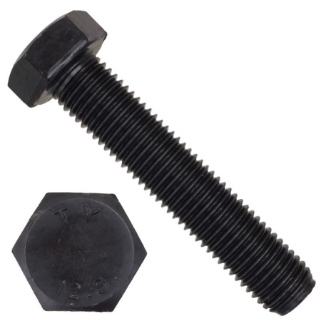Болт 24х 90 черный DIN931